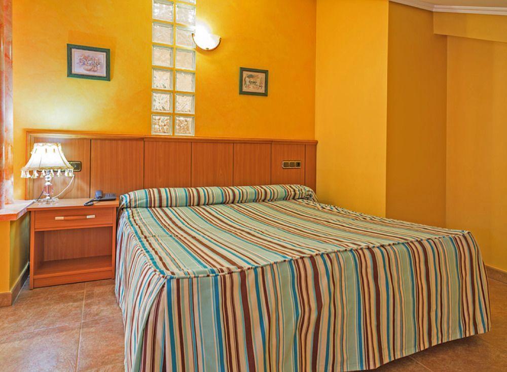 Hotel Real De Castilla Tordesillas Extérieur photo