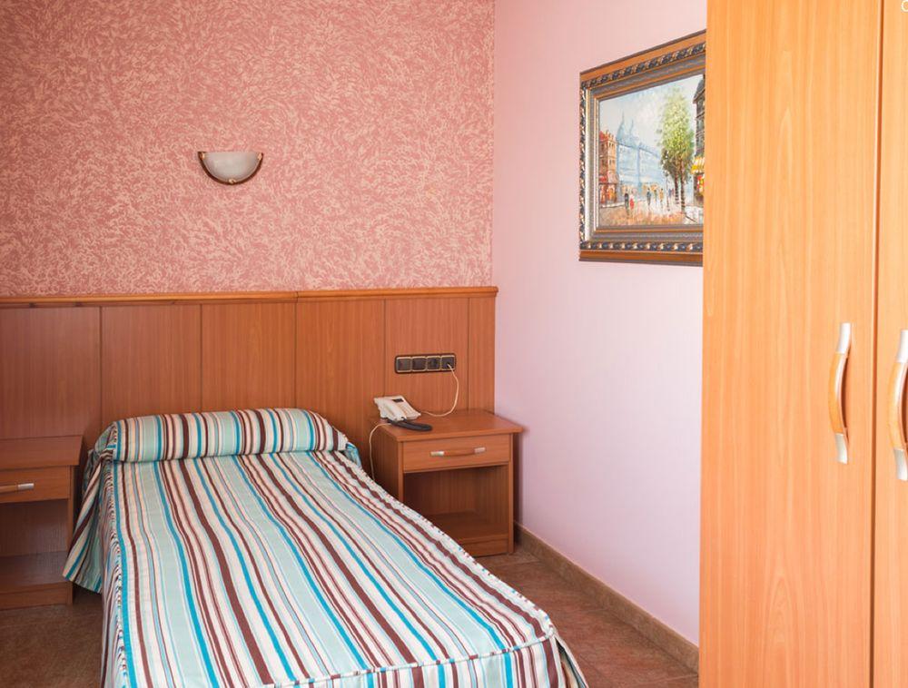 Hotel Real De Castilla Tordesillas Extérieur photo