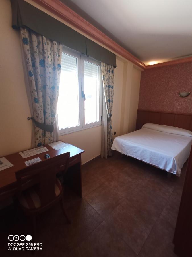 Hotel Real De Castilla Tordesillas Extérieur photo