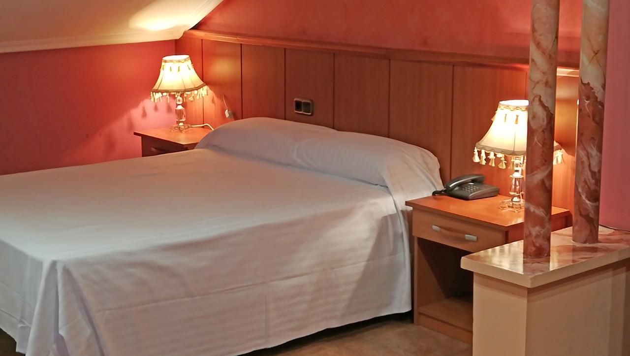 Hotel Real De Castilla Tordesillas Extérieur photo