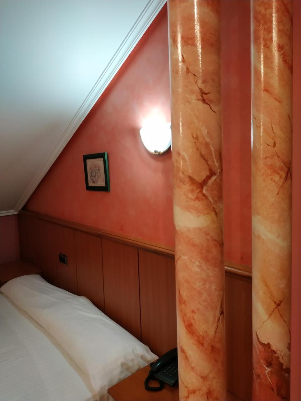 Hotel Real De Castilla Tordesillas Extérieur photo