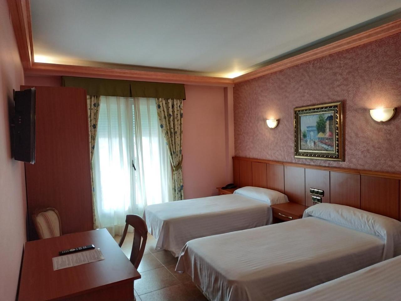 Hotel Real De Castilla Tordesillas Extérieur photo